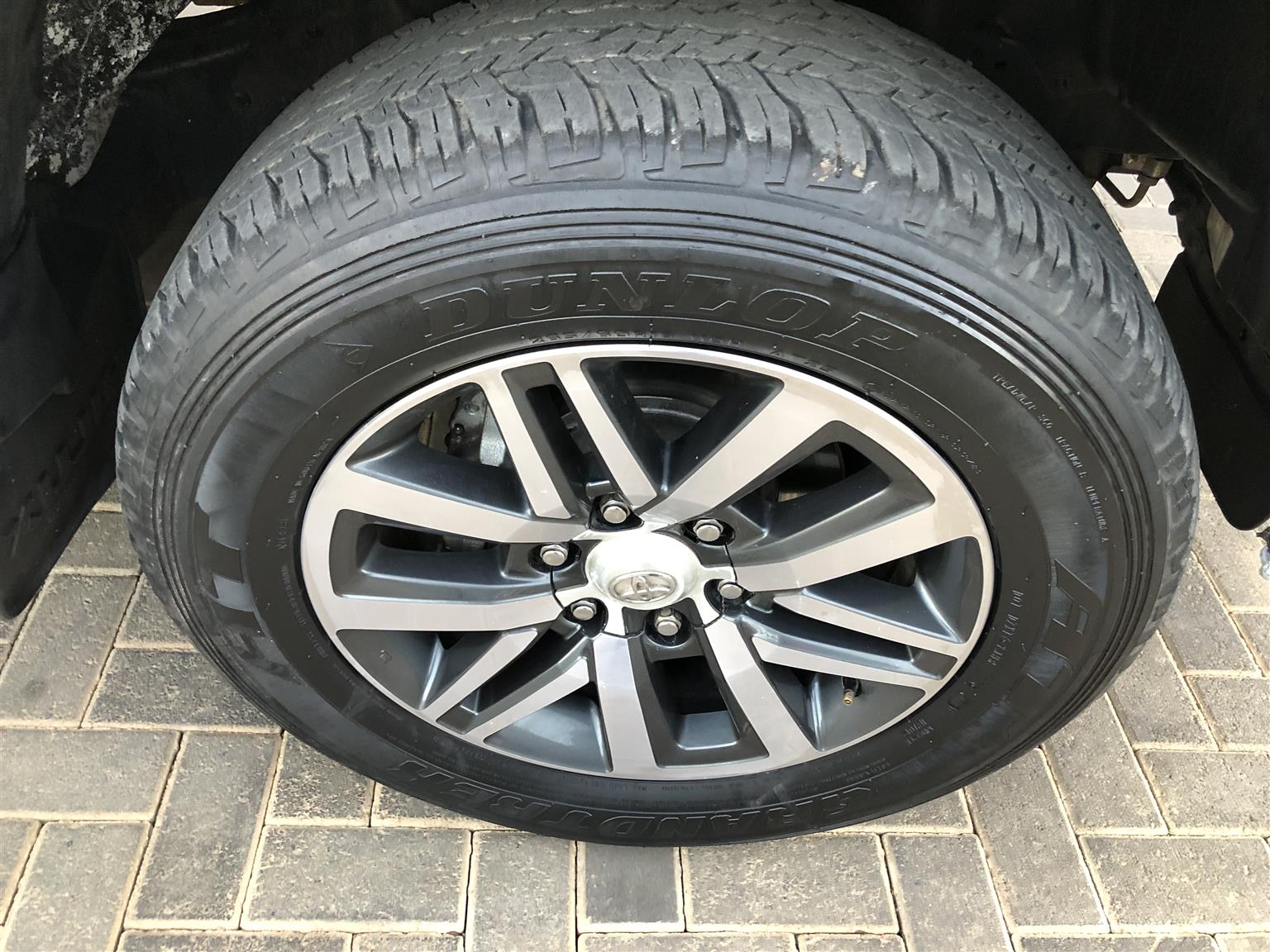 Used 2018 Toyota Hilux 2.8GD-6 double cab Raider auto - Private Seller Used 2018 Toyota Hilux 2.8GD-6 double cab Raider auto - Private Seller