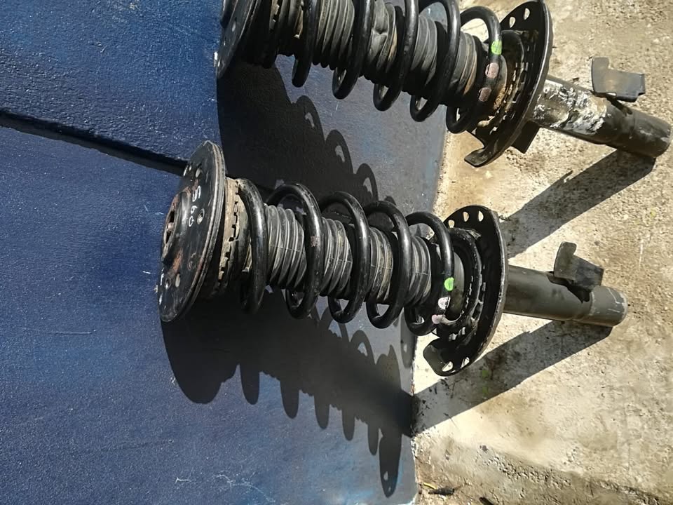 VOLVO S FRONT SHOCKS FOR SALE