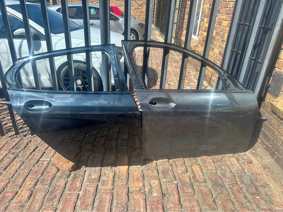 Bmw F40 right side doors - Private Seller Bmw F40 right side doors - Private Seller