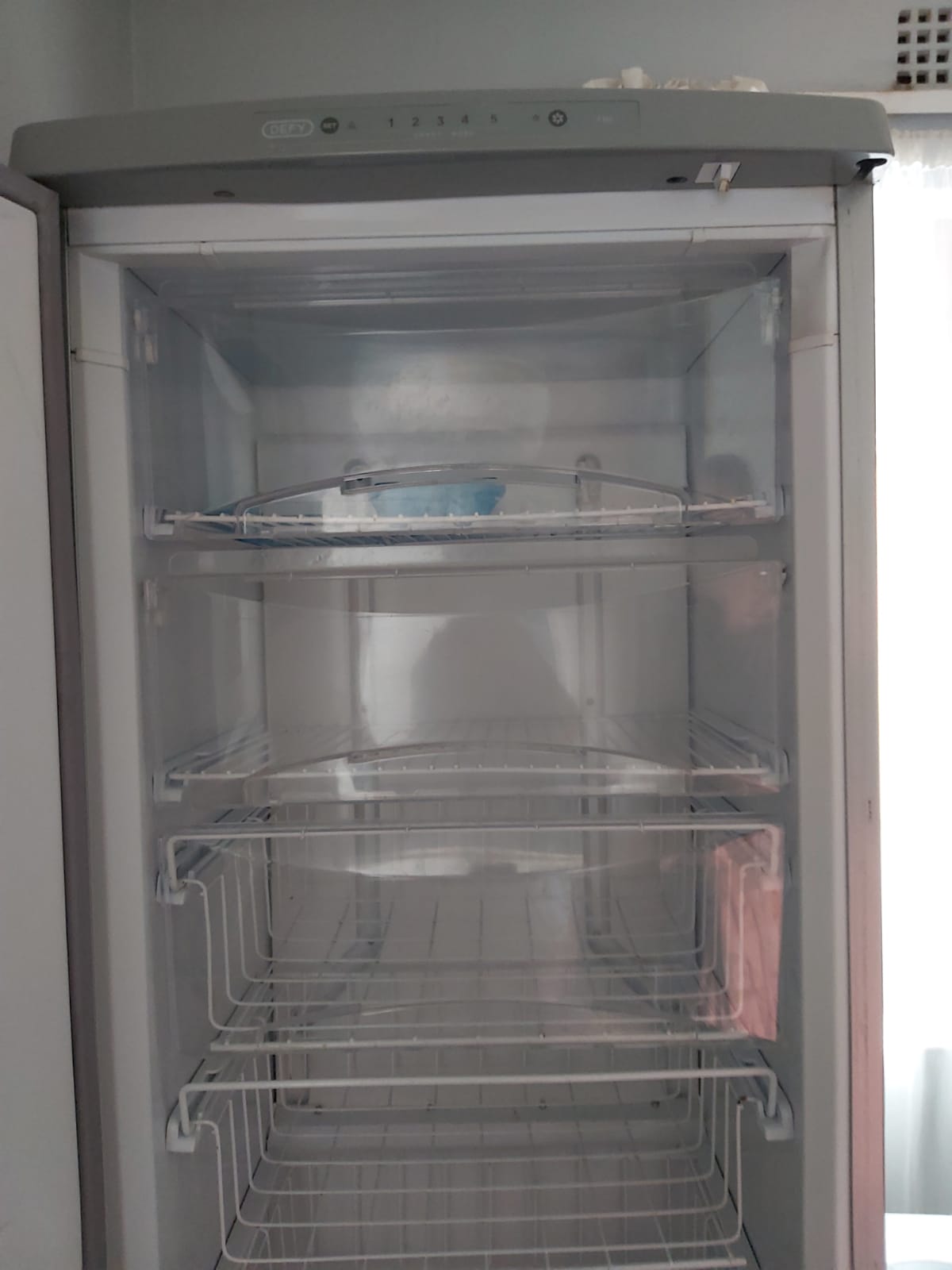 defy upright freezer f350