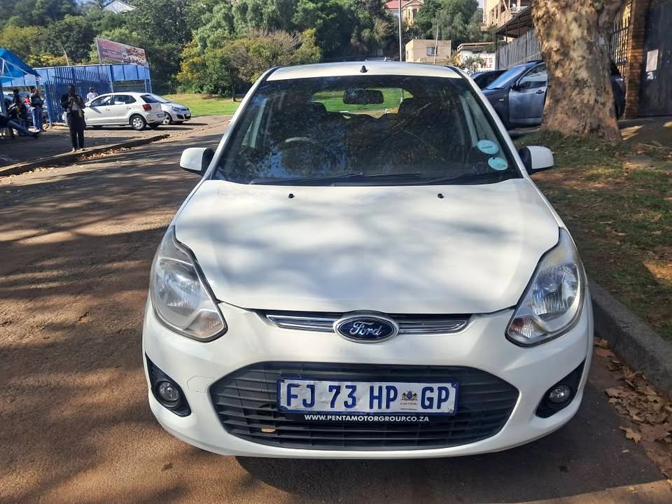 Ford Figo 1.4 hatchback 2013 for sale