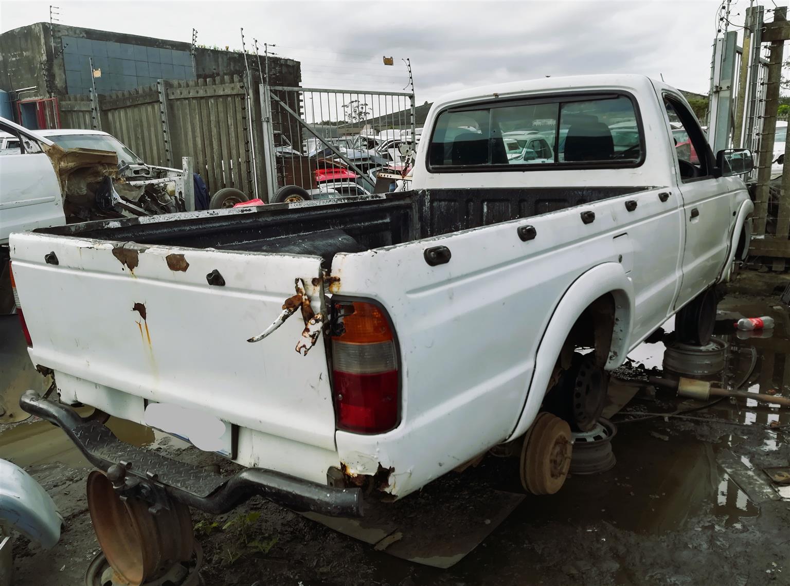 2003 Mazda Drifter 2.5 - Stripping for Spares