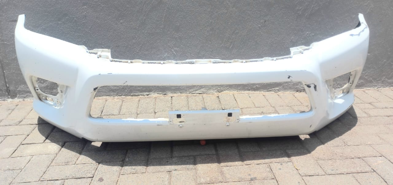 Toyota Hilux GD6 front bumper - Private Seller