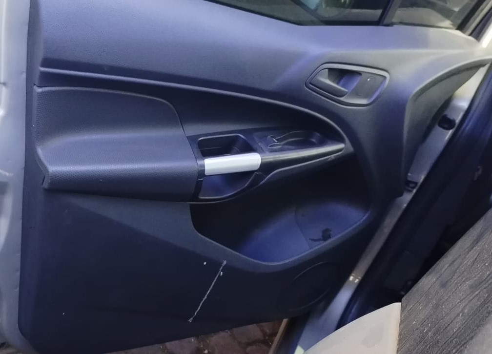 2016 FORD TRANSIT 2.2 MANUAL PETROL STRIPPING FOR SPARES