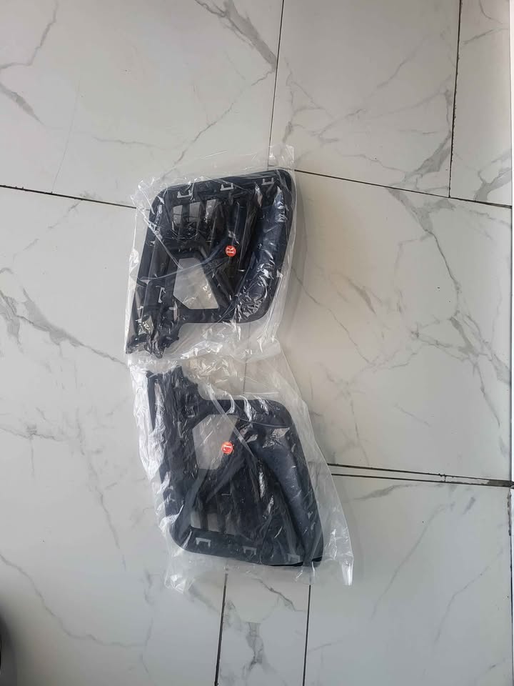 2018 Kia Rio left and right spotlight cover for sale