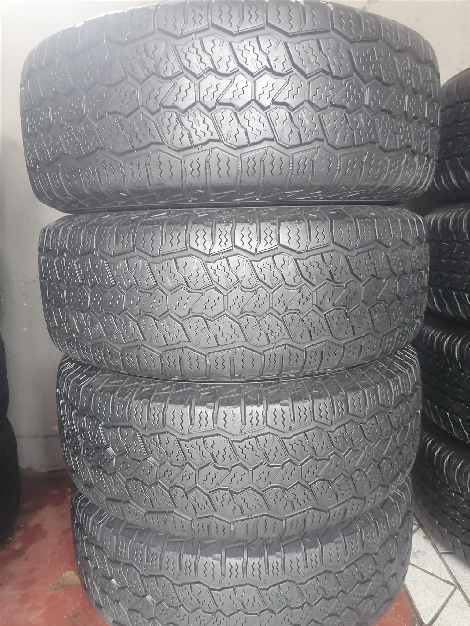 Fortuner GD6 18inch Mag Rims (WITH USED TYRES)