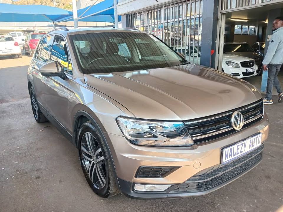 2017 VW TIGUAN 1.4 TSI Transmission: Manual Mileage: Fueltype: Petrol Color: Gold