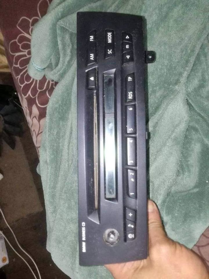 BMW OEM RADIO/CD PLAYER - Private Seller