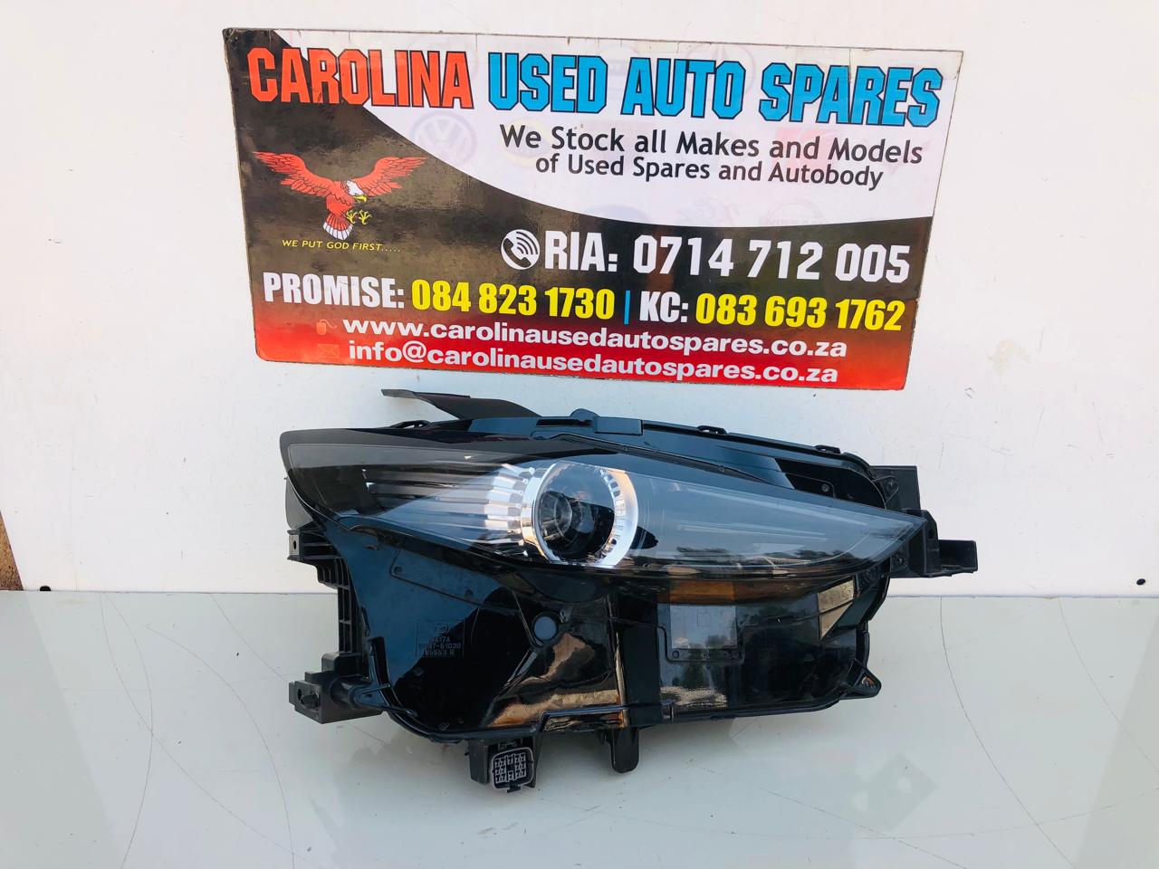 Mazda CX-30 right LED xenon headlight (2023) - Private Seller Mazda CX-30 right LED xenon headlight (2023) - Private Seller