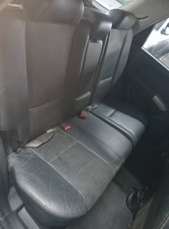 2006 Kia Sportage V6 4x4 Automatic, Silver  Service book 127,000km