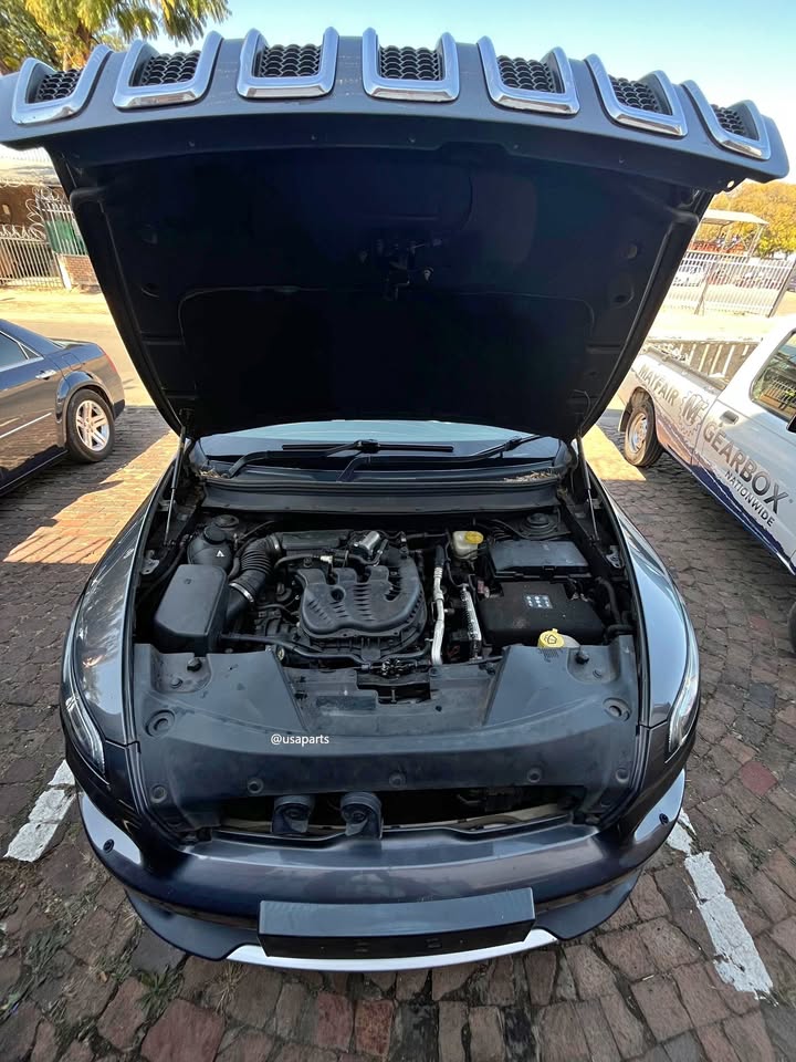 2014 Jeep Cherokee 3.2 KL Automatic Petrol stripping for Engine parts - Private Seller 2014 Jeep Cherokee 3.2 KL Automatic Petrol stripping for Engine parts - Private Seller