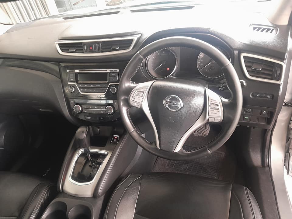 2015. NISSAN QASHQAI 1.2 ACCENTA AUTOMATIC