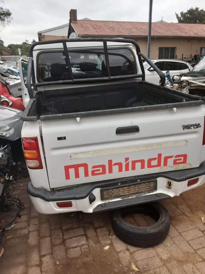 MAHINDRA PIK UP S6 STRIPPING FOR PARTS ON SALE - Private Seller MAHINDRA PIK UP S6 STRIPPING FOR PARTS ON SALE - Private Seller