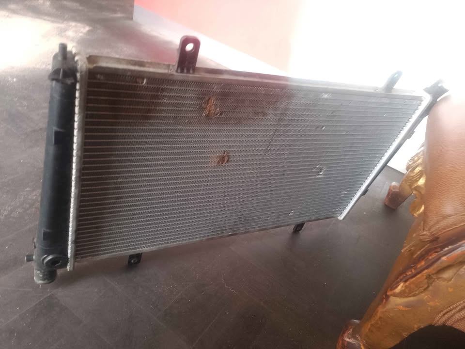 VOLVO V40 2010 AUTOMATIC RADIATOR AVAILABLE - Private Seller VOLVO V40 2010 AUTOMATIC RADIATOR AVAILABLE - Private Seller