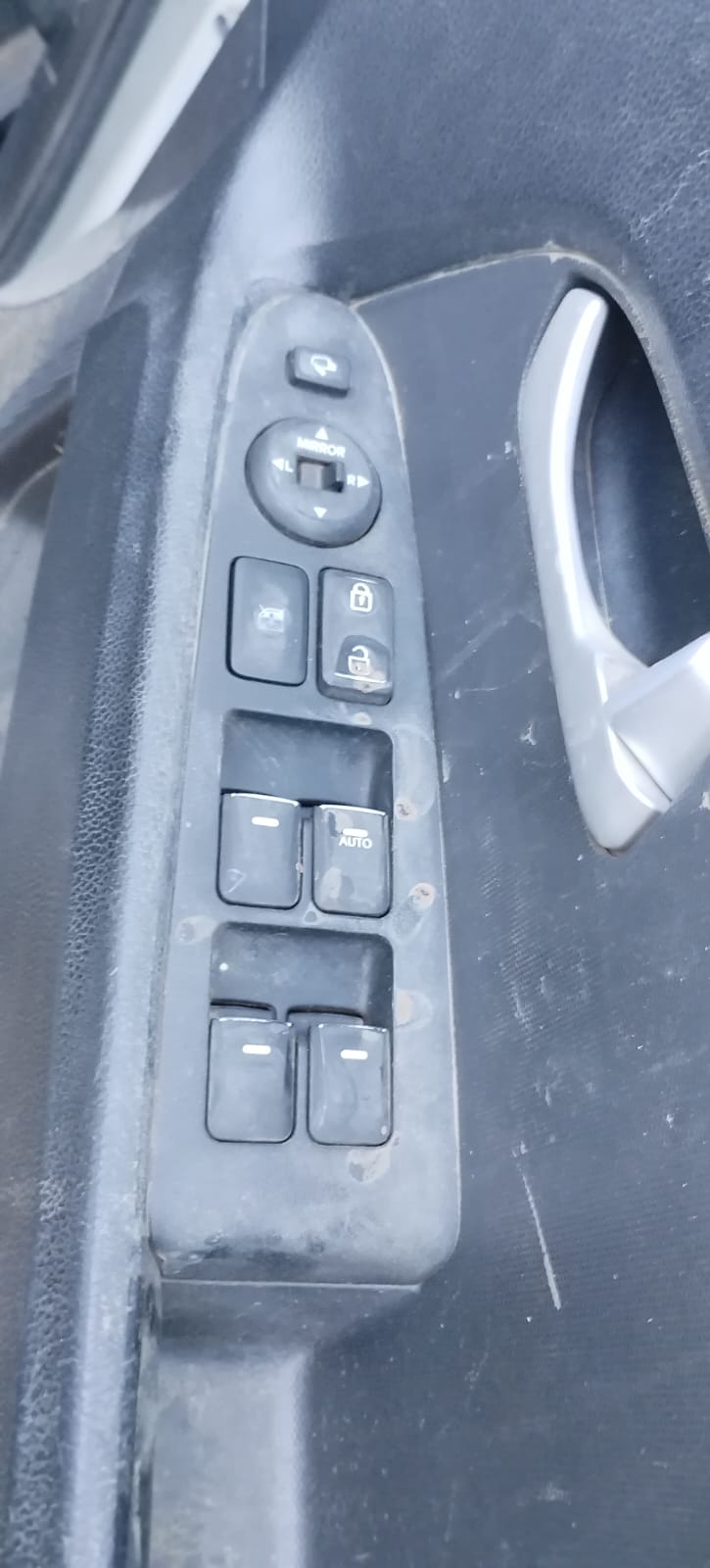 2013 KIA SPORTAGE 2.0 CRDI STRIPPING FOR SPARES