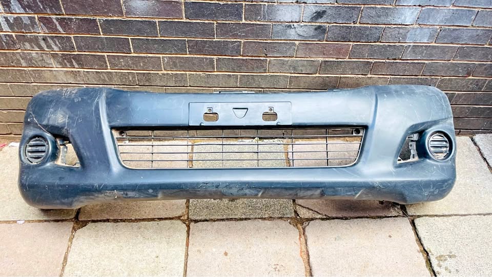 Toyota Hilux D4D bumper - Private Seller Toyota Hilux D4D bumper - Private Seller