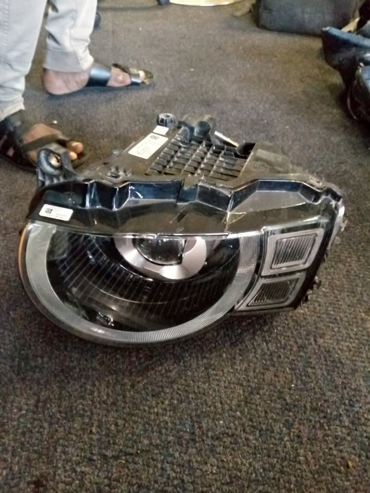 Land Rover Defender Headlights For Sale - Private Seller Land Rover Defender Headlights For Sale - Private Seller