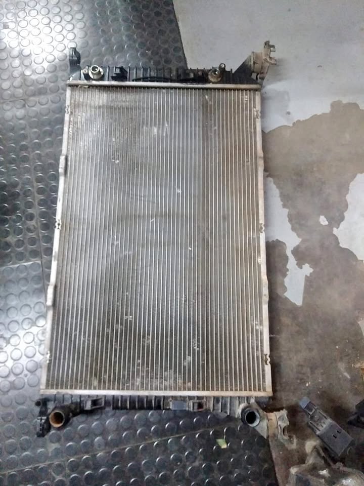 AUDI RADIATOR - Private Seller AUDI RADIATOR - Private Seller