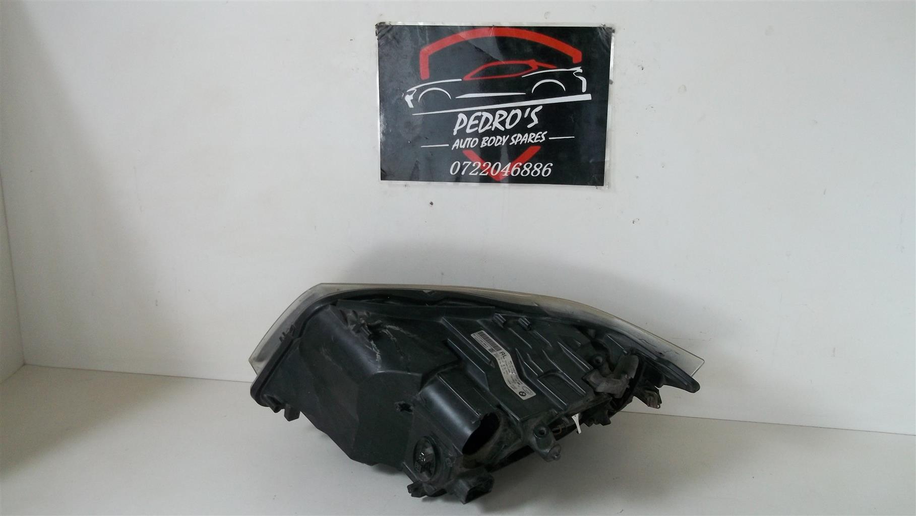 BMW E90 right Xenon headlight - Private Seller BMW E90 right Xenon headlight - Private Seller