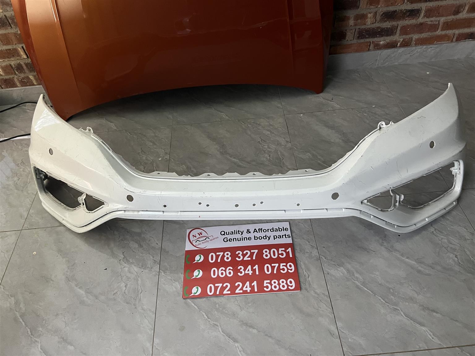 Honda CR-V Bumper 2016 - Private Seller Honda CR-V Bumper 2016 - Private Seller