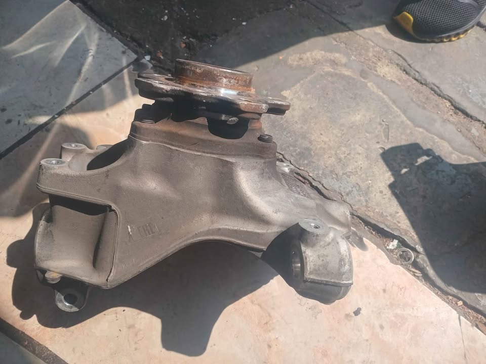 BMW 2019 3 Series Front Left Driver Side Spindle Knukcle L OEM - Private Seller