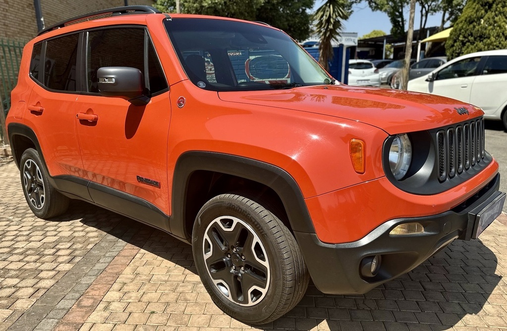 Used 2016 Jeep Renegade 2.4 4x4 Trailhawk - Private Seller Used 2016 Jeep Renegade 2.4 4x4 Trailhawk - Private Seller