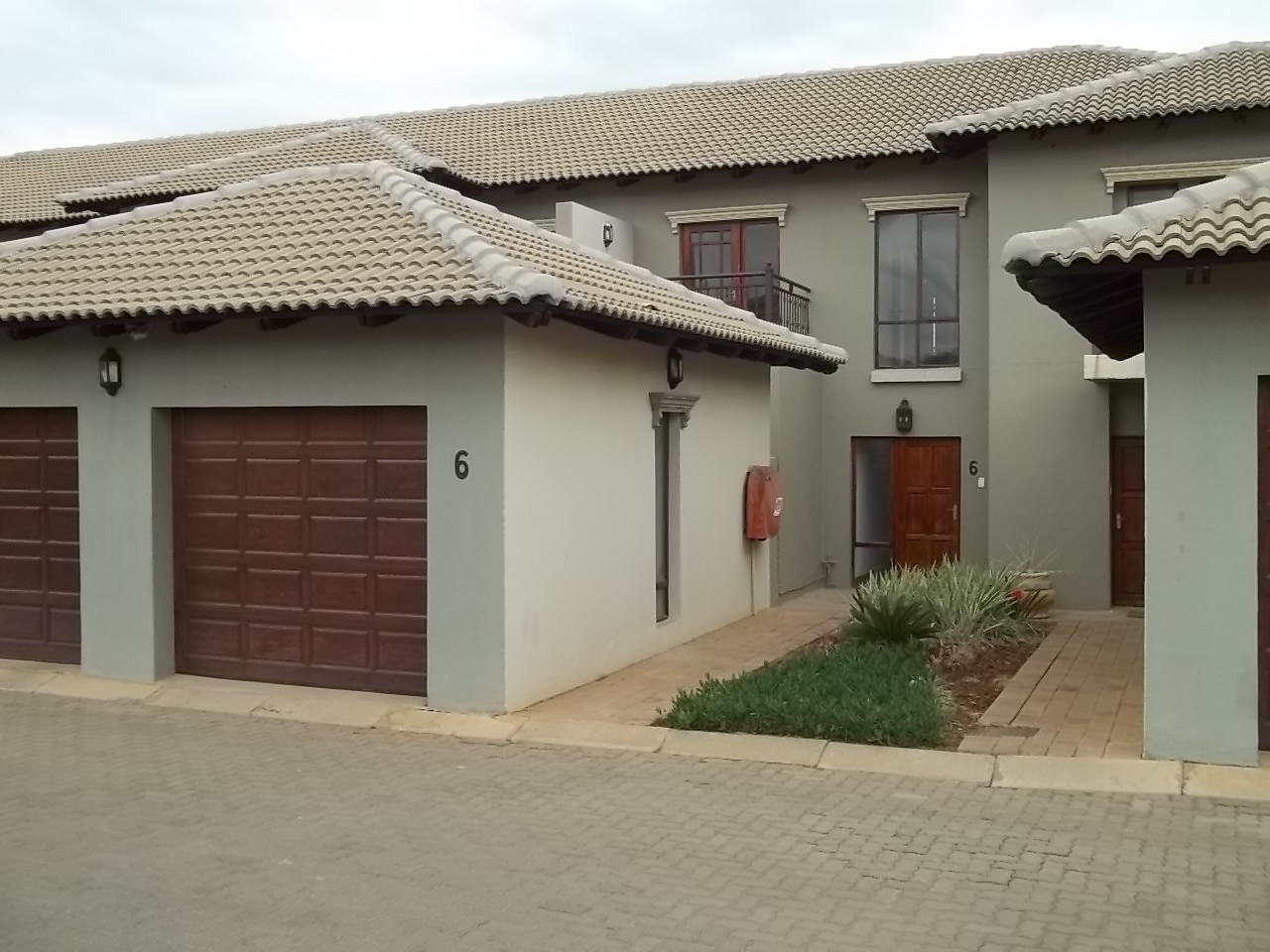 Hartbeespoort Two Bedroom Duplex For Rent Junk Mail