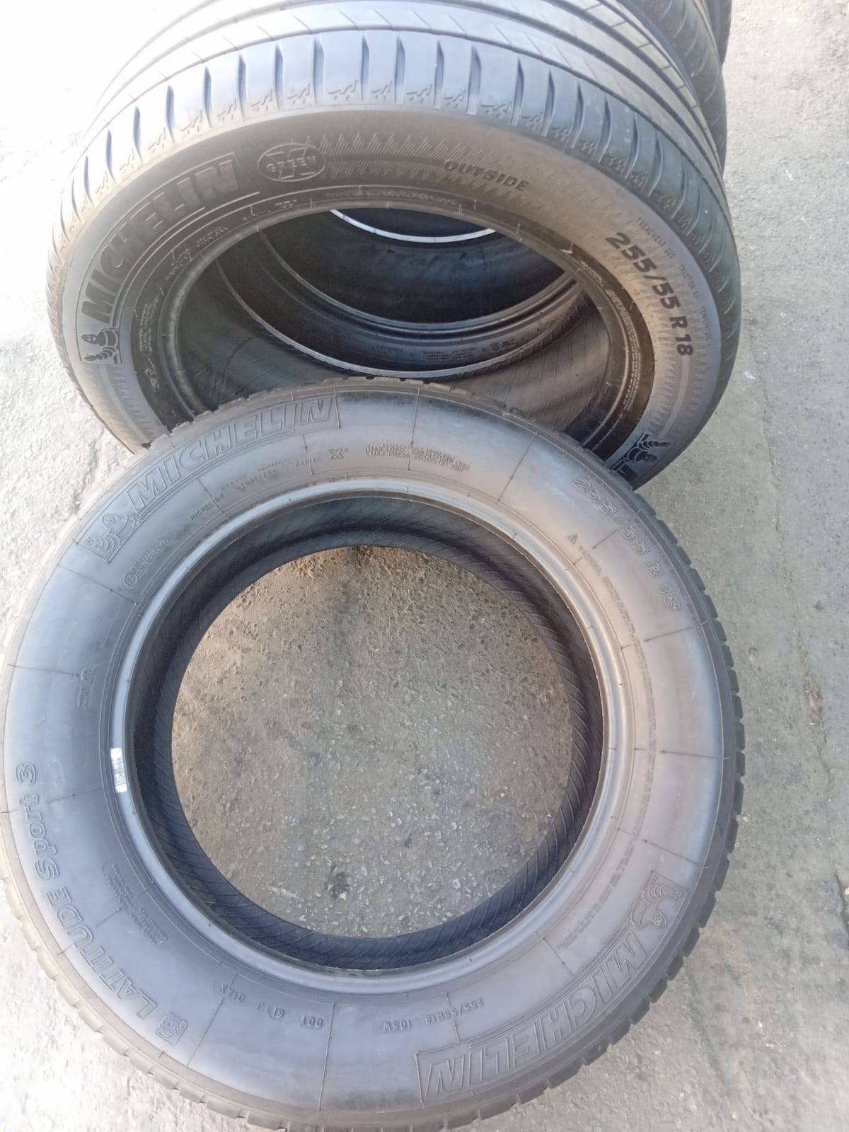 255/55/18 × 4 Michelin fairly used tyres - Private Seller