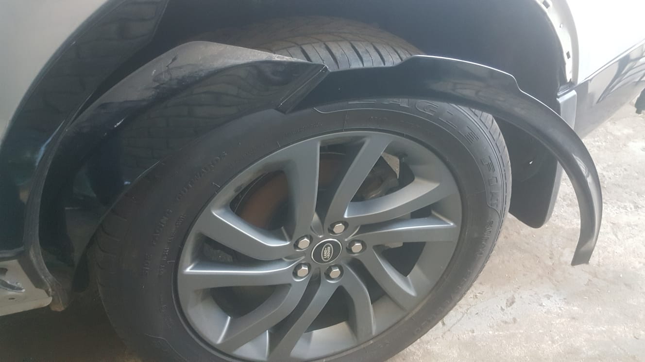 2019 Discovery 5 3.0 TDV6 HSE Wheel Arches for sale