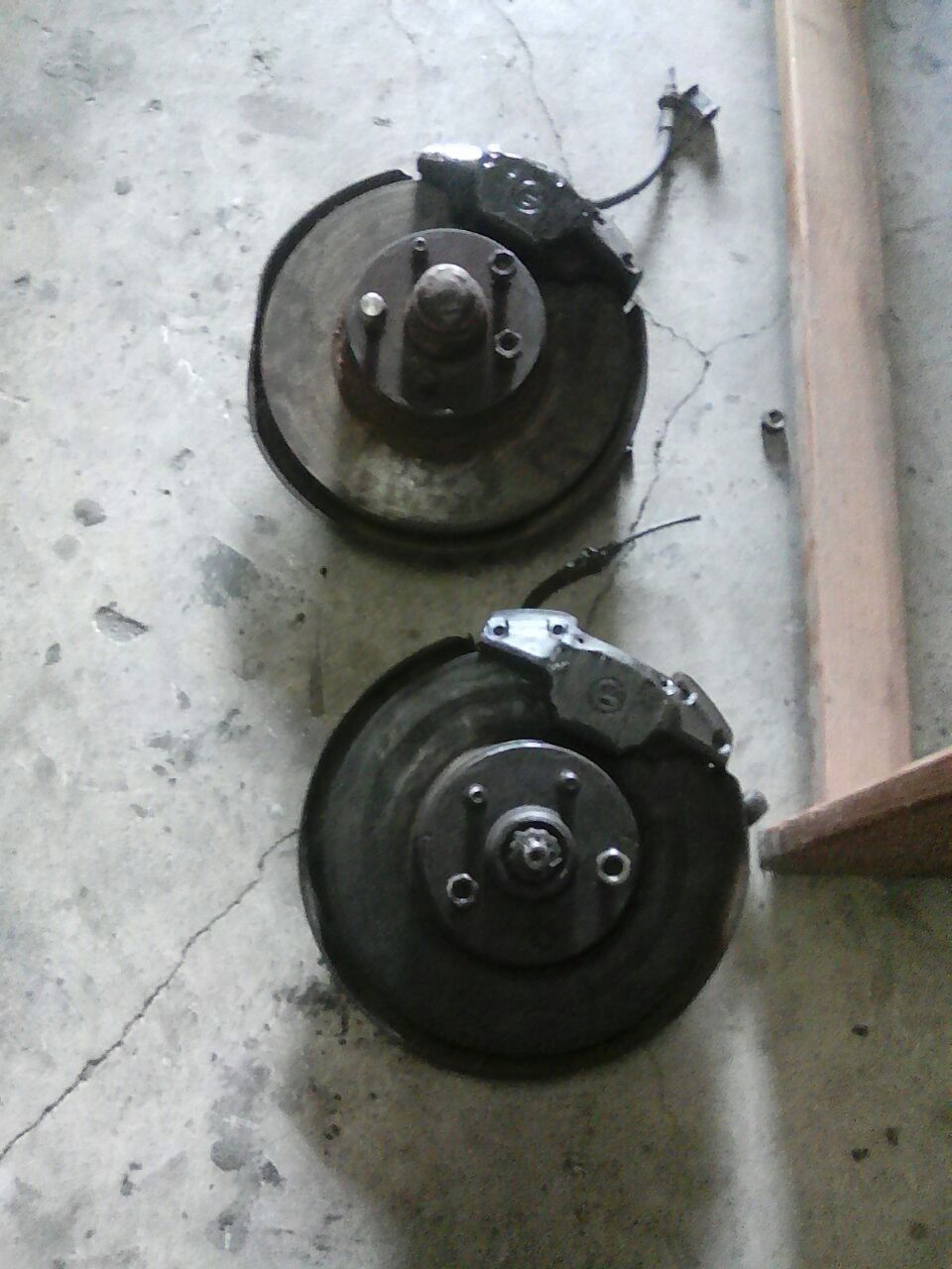 Chrysler valiant disc brakes