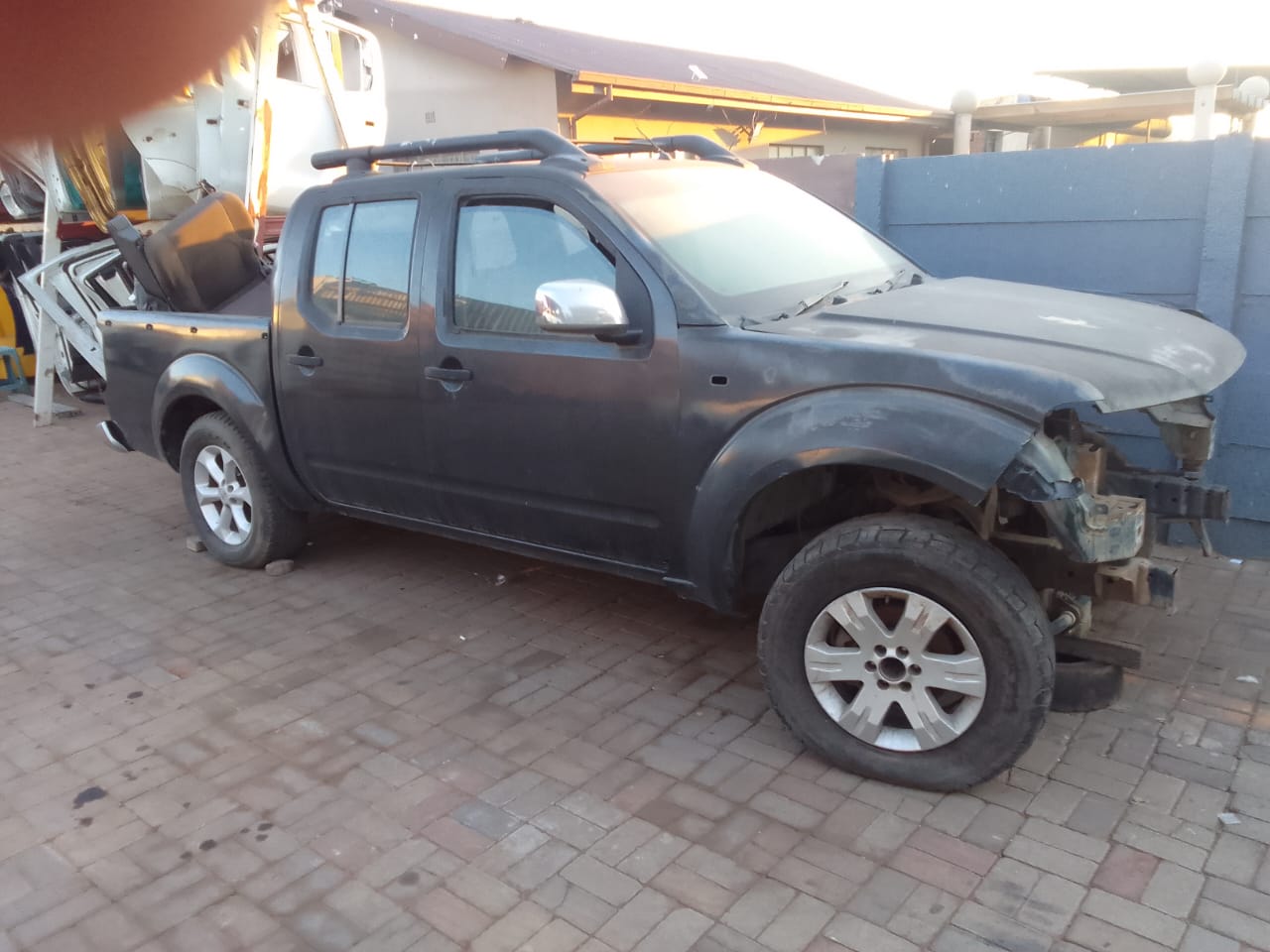NISSAN NAVARA - Private Seller NISSAN NAVARA - Private Seller