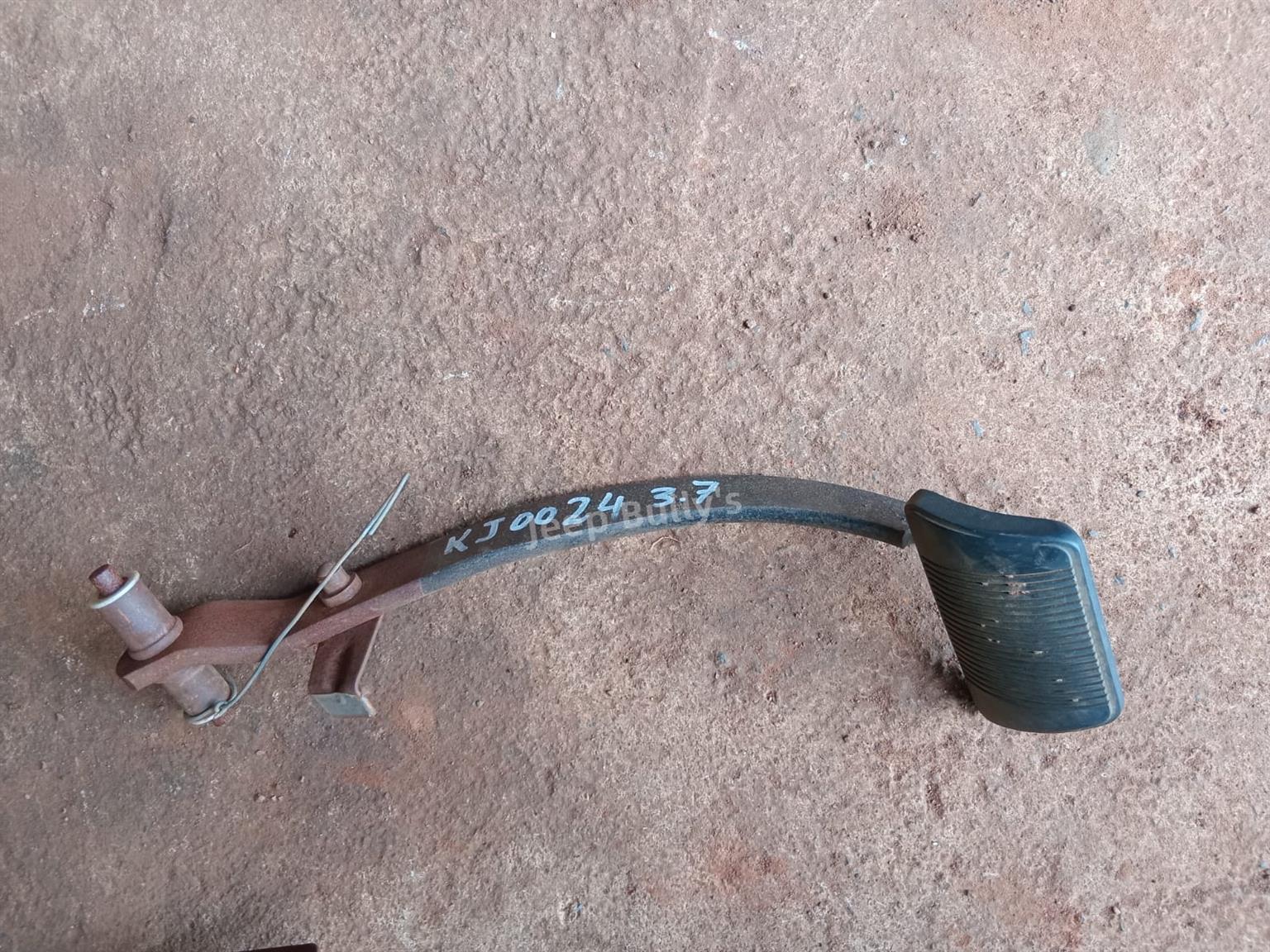 Brake Pedal For Jeep Cherokee KJ - Private Seller Brake Pedal For Jeep Cherokee KJ - Private Seller
