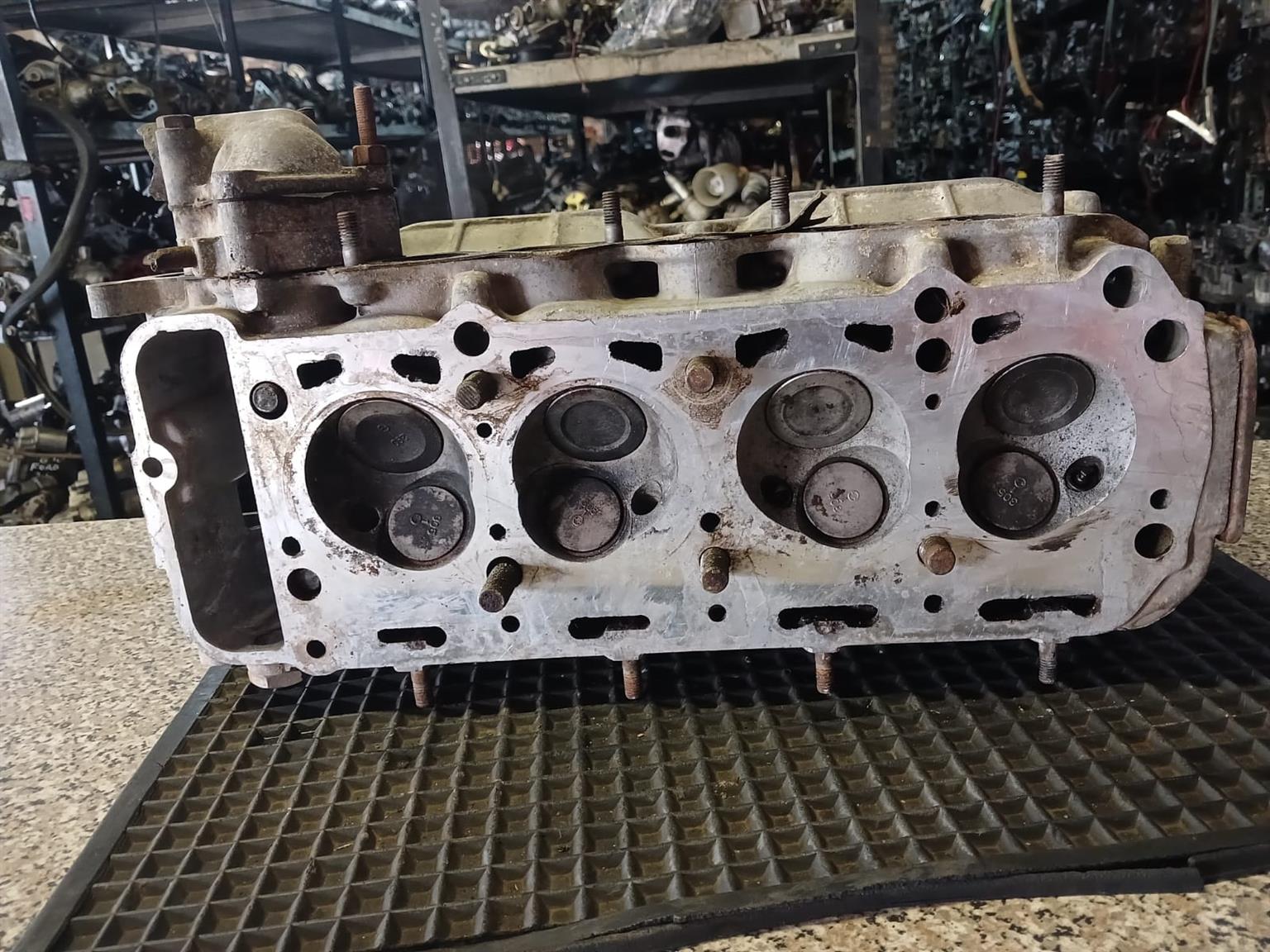 MAZDA B16 CYLINDER HEAD Chain Drive for sale - Private Seller MAZDA B16 CYLINDER HEAD Chain Drive for sale - Private Seller