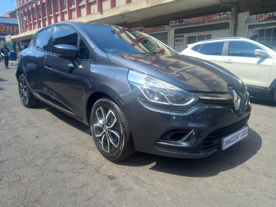 2018 RENAULT CLIO 4 900T PETROL  DYNAMIC SPORTS MANUAL TRANSMISSION, GREY COLOR, 8000KM