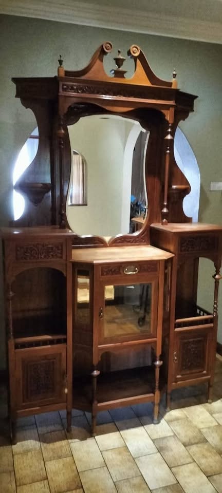 Display Cabinet