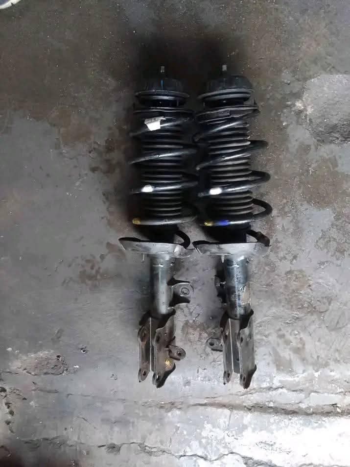 HYUNDAI I10 GRAND FRONT SHOCKS - Private Seller HYUNDAI I10 GRAND FRONT SHOCKS - Private Seller