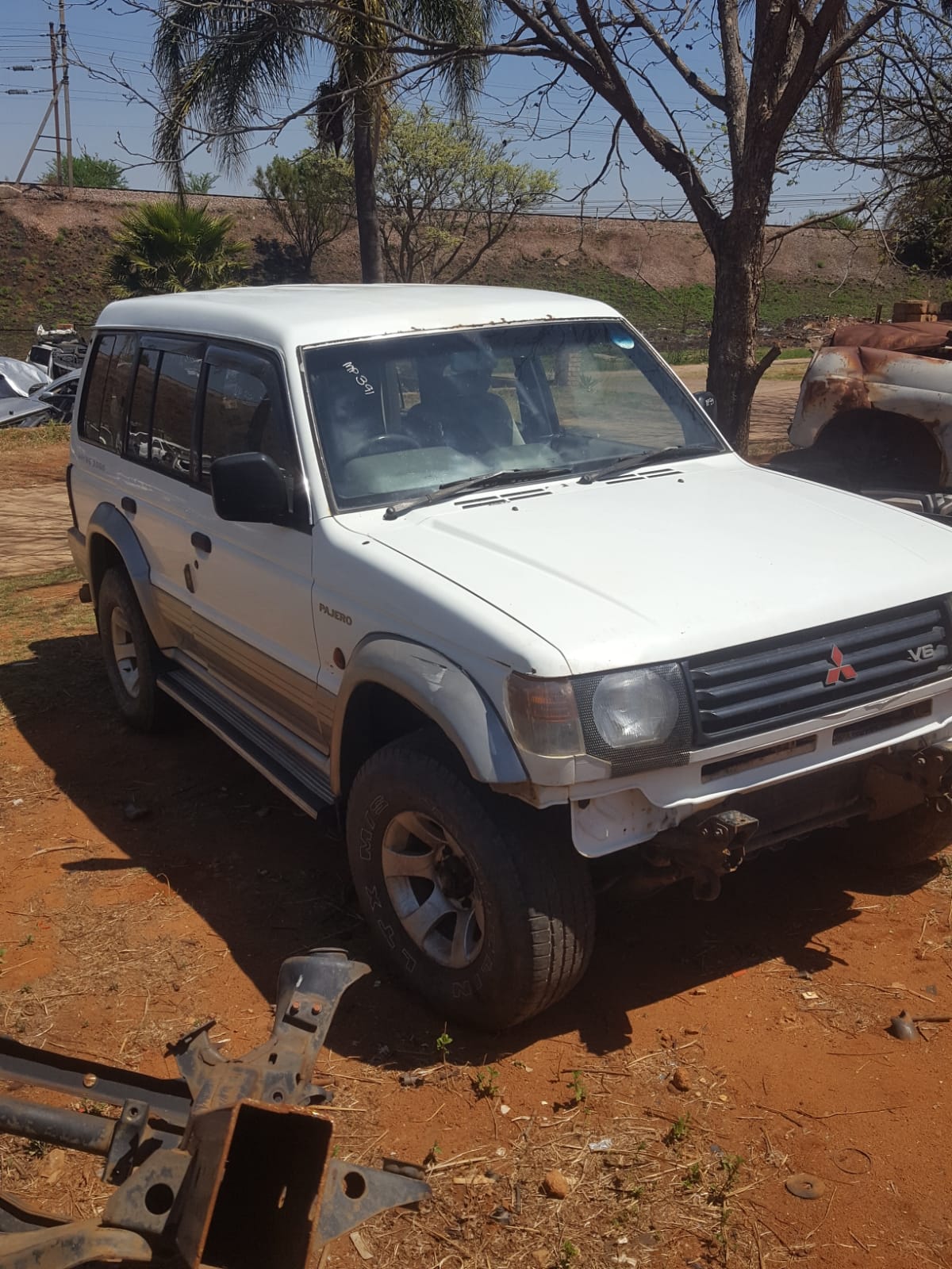Mitsubishi Pajero QCar 3L V6 LWB 1995 Model Sripping Parts for Sale - Private Seller
