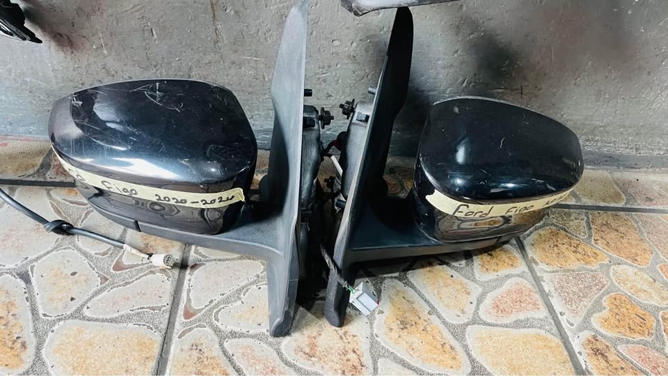 Ford Figo side mirrors 2020 - Private Seller