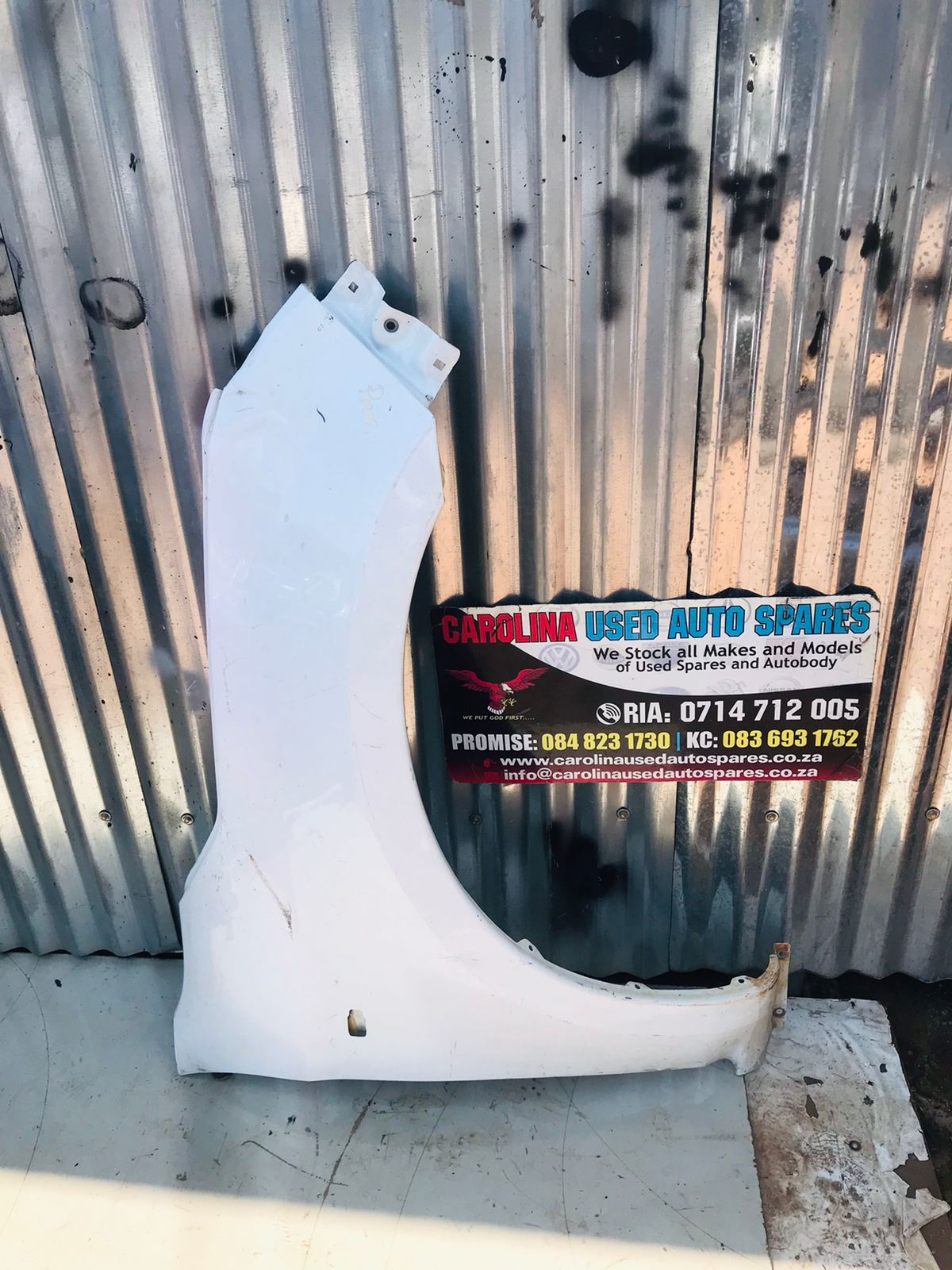 Isuzu D-Max right side fender with marker lamp (2022) - Private Seller Isuzu D-Max right side fender with marker lamp (2022) - Private Seller