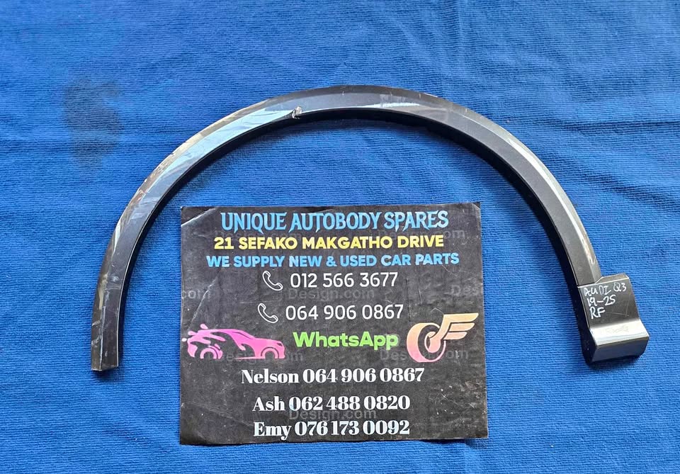 Audi Q3 Right Front Fender Arch