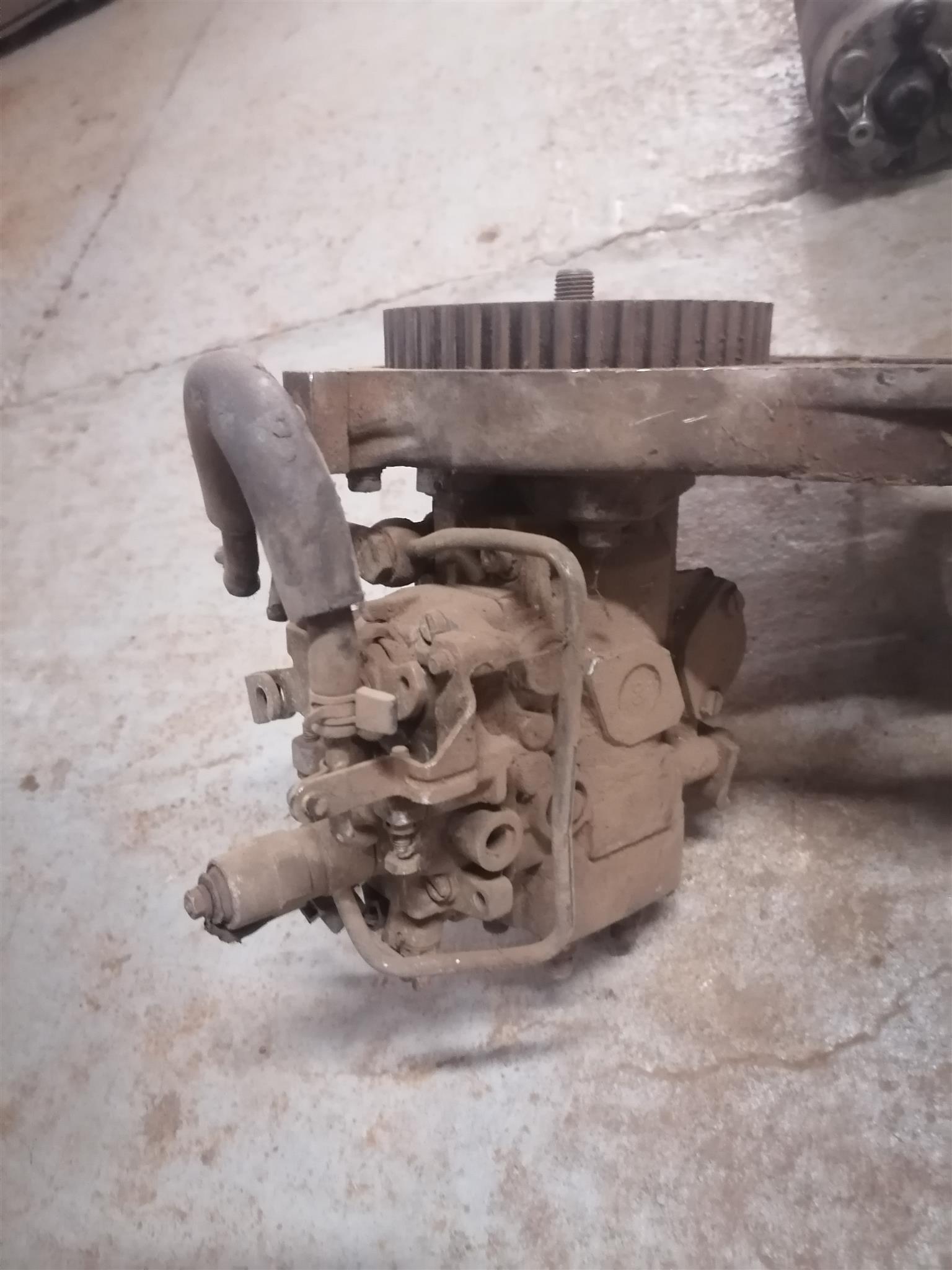 4jG2 isuzu diesel pump for sale - Private Seller 4jG2 isuzu diesel pump for sale - Private Seller