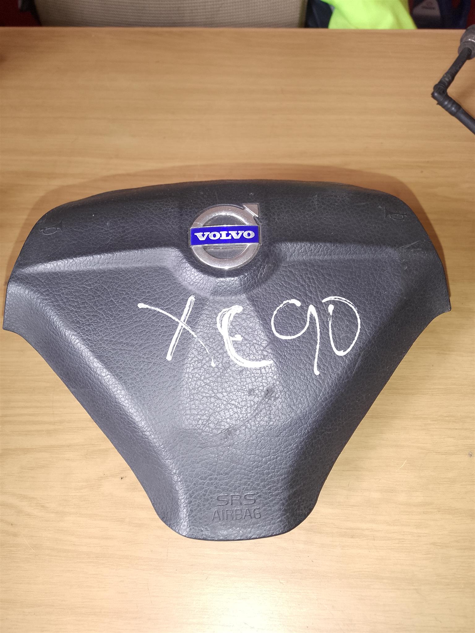 STEERING AIRBAG VOLVO XC90 2007 FOR SALE DELIVERY AVAILABLE COUNTRY WIDE - Private Seller STEERING AIRBAG VOLVO XC90 2007 FOR SALE DELIVERY AVAILABLE COUNTRY WIDE - Private Seller