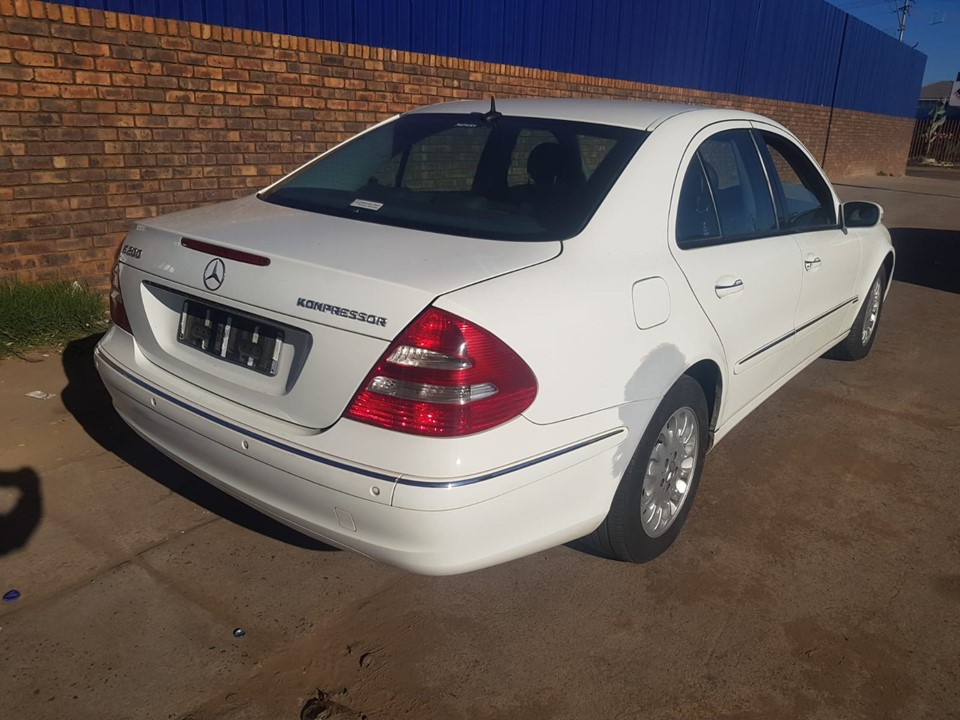 2005 Mercedes Benz E200 kompressor W211 M2719 spares - white - Private Seller 2005 Mercedes Benz E200 kompressor W211 M2719 spares - white - Private Seller