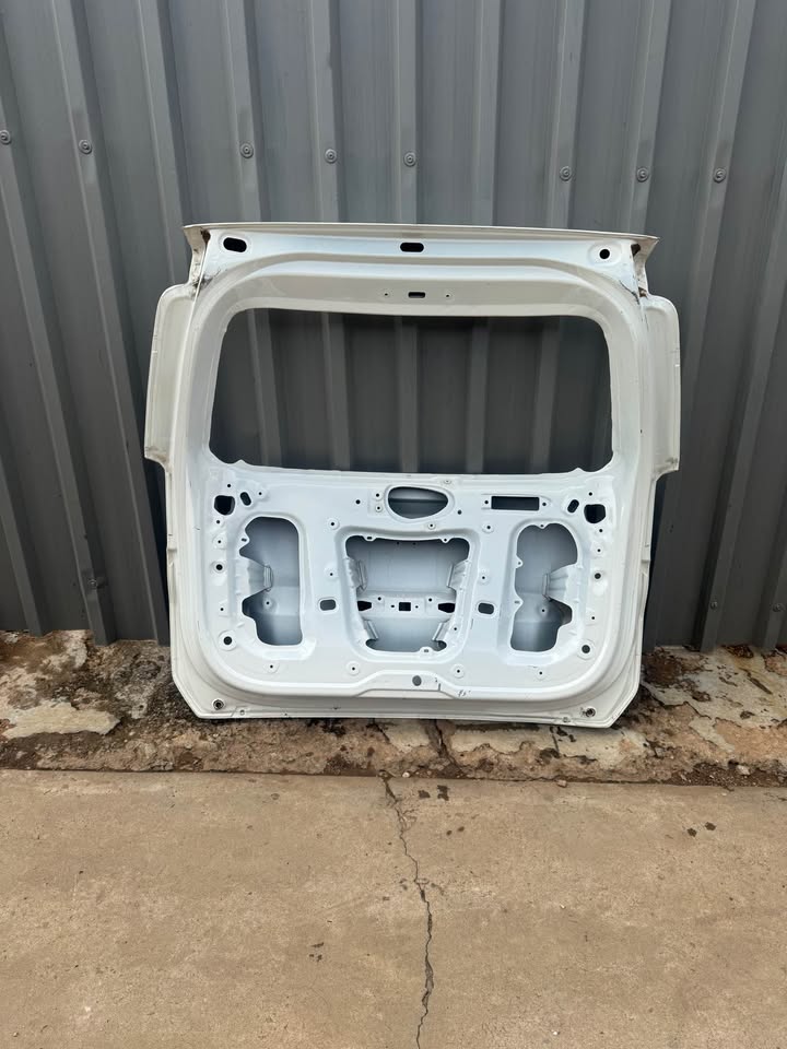 Honda BR-V Boot Lid Tailgate - Private Seller Honda BR-V Boot Lid Tailgate - Private Seller