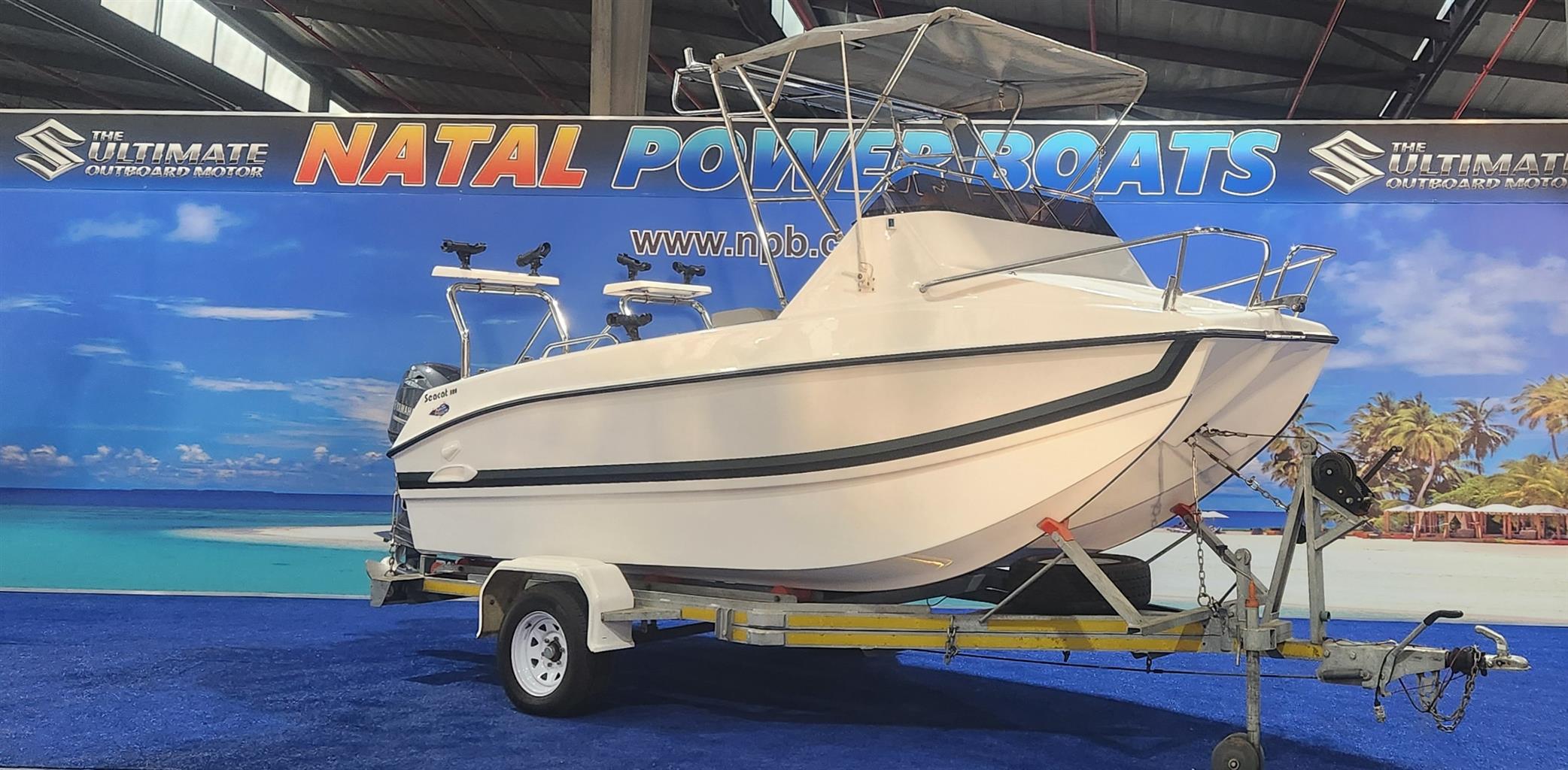 SEACAT 520 FC ON TRAILER 2 X 70 HP YAMAHA 4 STROKES 2022 MODEL 70 HOUR