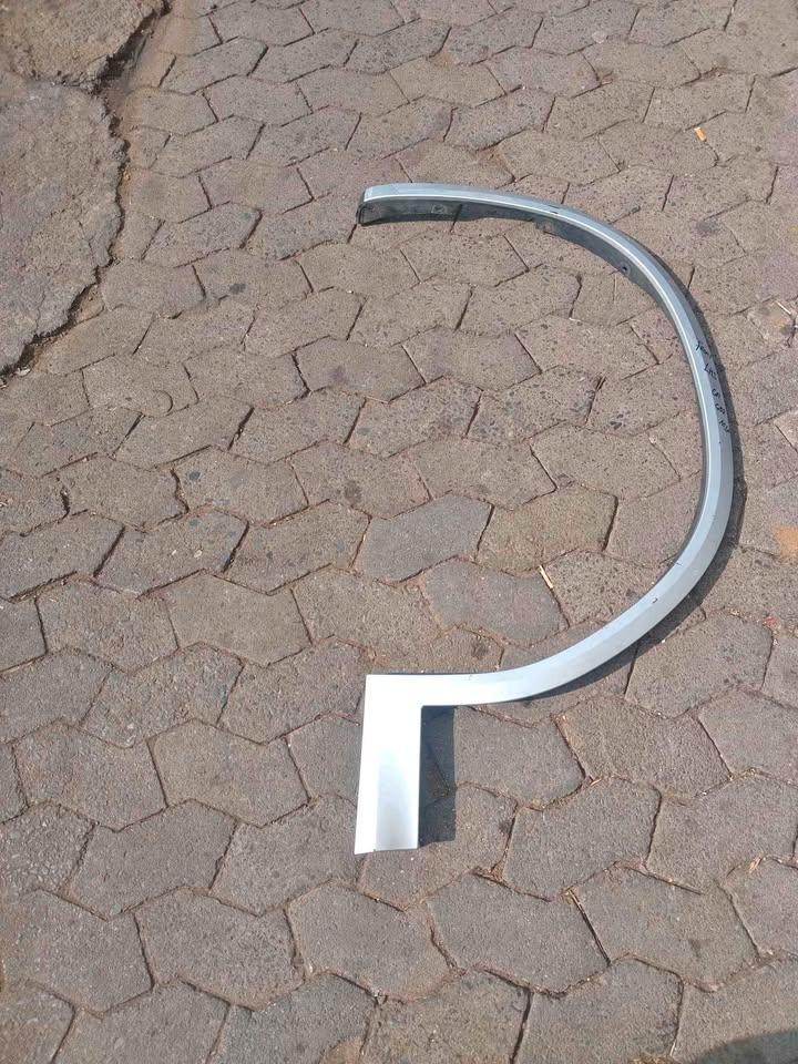 Bmw G01 G02 front left side wheel arch - Private Seller Bmw G01 G02 front left side wheel arch - Private Seller