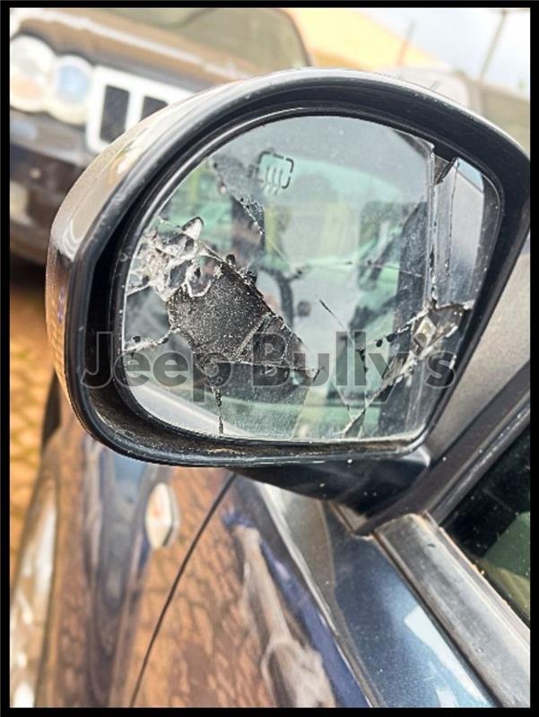 Dodge Caliber 1.8 Side Mirrors Available - Private Seller Dodge Caliber 1.8 Side Mirrors Available - Private Seller
