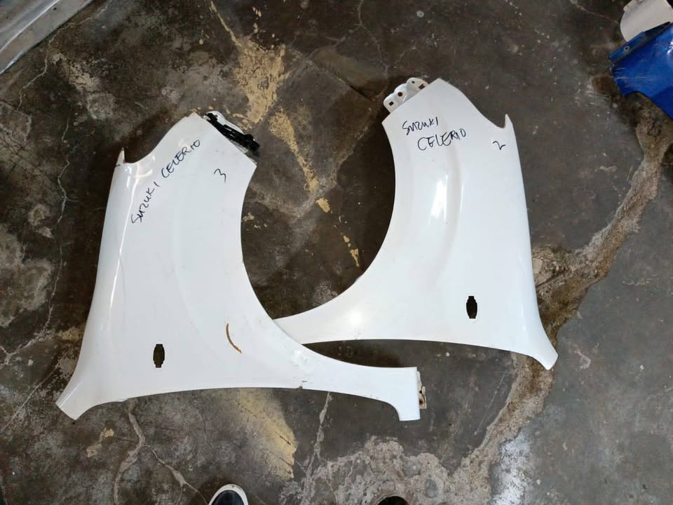 Suzuki celerio both side fenders - Private Seller Suzuki celerio both side fenders - Private Seller