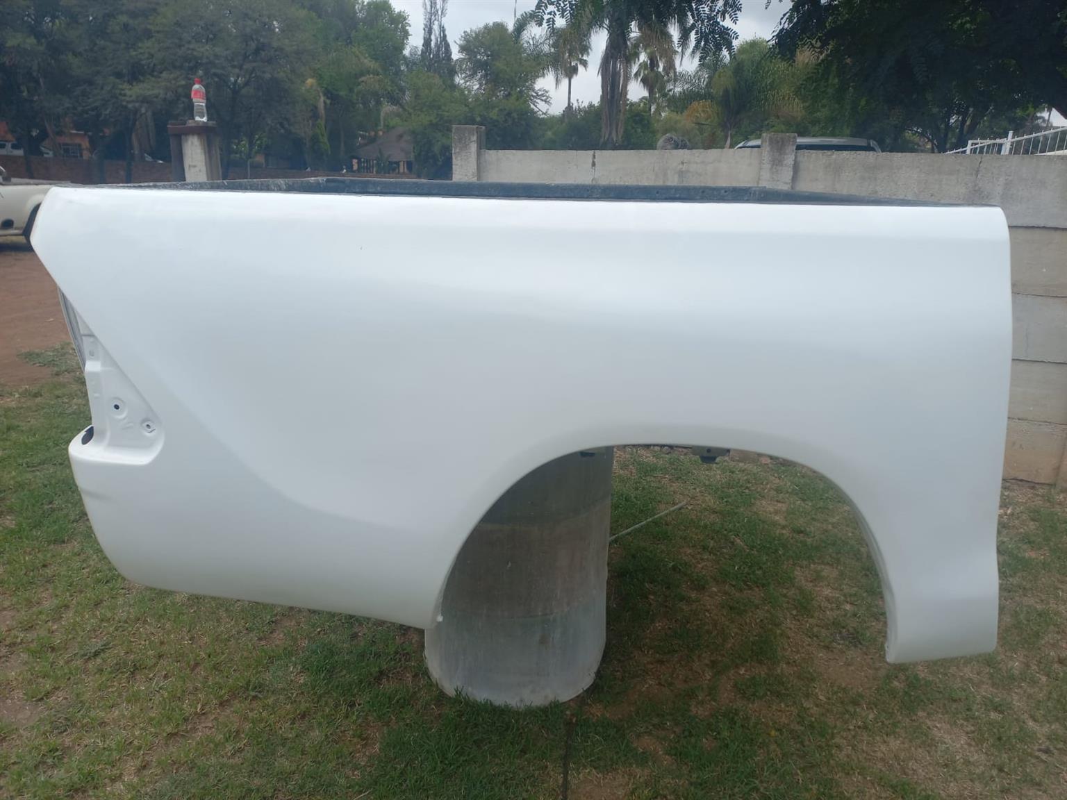 Toyota hilux GD 6 LOADBIN - Private Seller