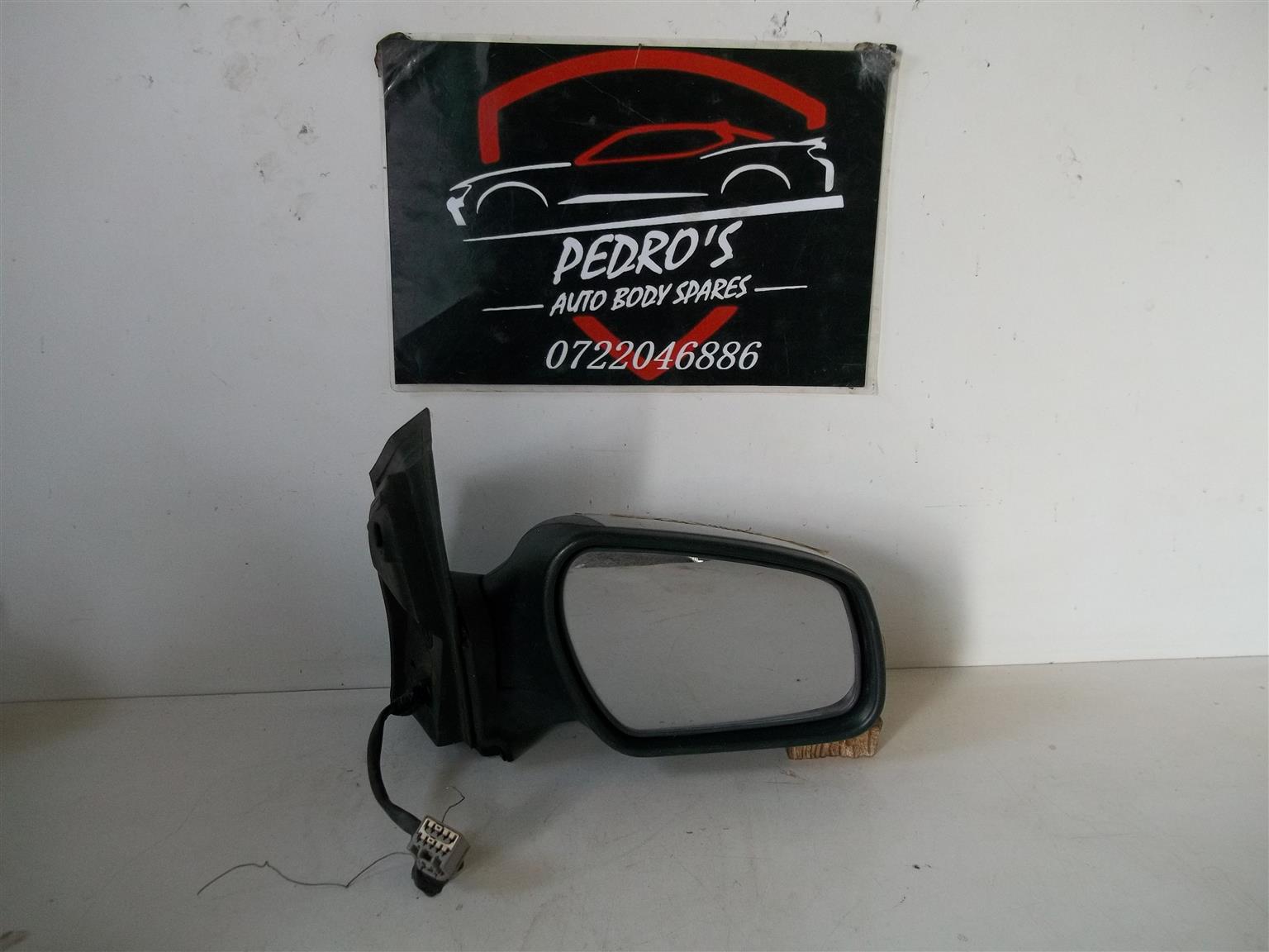 Ford Focus '04-'12 right mirror (Electric) - Private Seller Ford Focus '04-'12 right mirror (Electric) - Private Seller